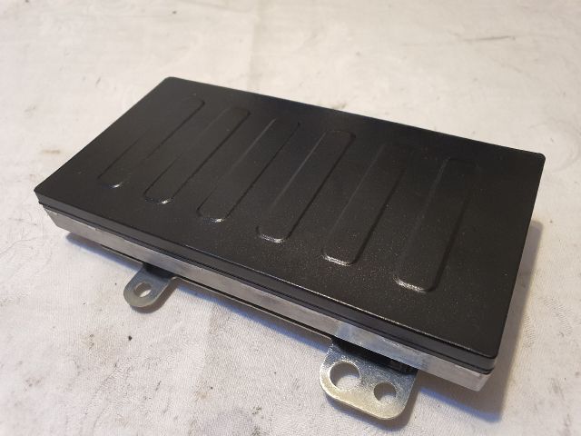 bontott FORD KUGA Vezeték Nélküli Telefontöltő