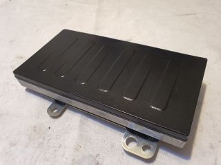 bontott FORD KUGA Vezeték Nélküli Telefontöltő