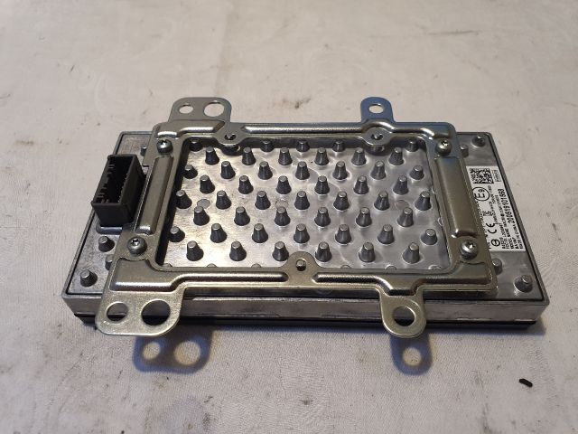 bontott FORD KUGA Vezeték Nélküli Telefontöltő