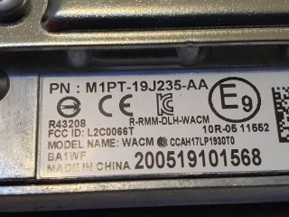 bontott FORD KUGA Vezeték Nélküli Telefontöltő