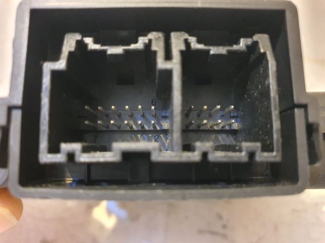 bontott FORD KUGA Video Elektronika