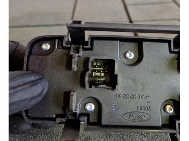 bontott FORD KUGA Világítás Kapcsoló