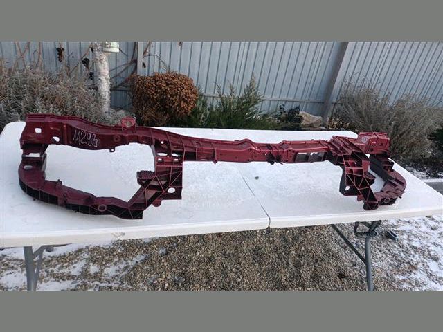 bontott FORD KUGA Vízhűtő Radiátor Tartó