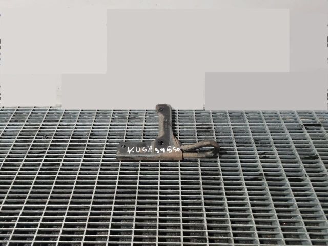 bontott FORD KUGA Vonóhorog