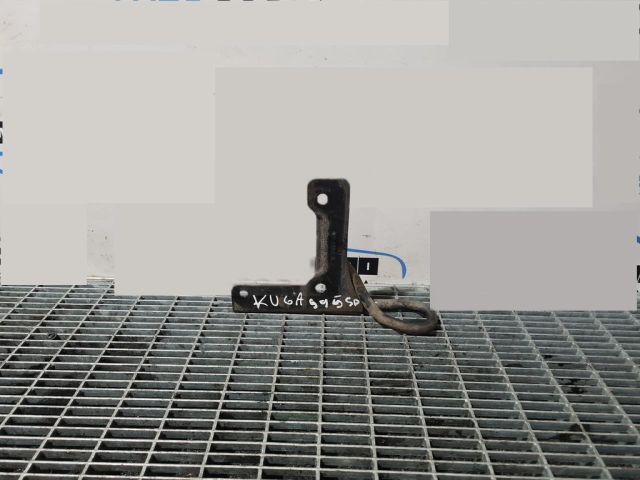 bontott FORD KUGA Vonóhorog