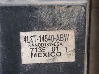 bontott FORD MAVERICK Ablakemelő Kapcsoló Négyes / Kettes