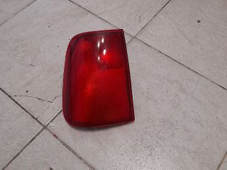 bontott FORD MAVERICK Bal Külső Hátsó Lámpa