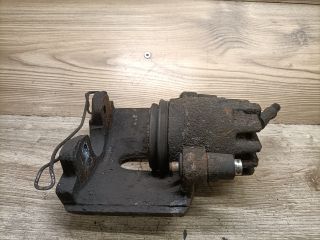 bontott FORD MONDEO I Bal első Féknyereg Munkahengerrel