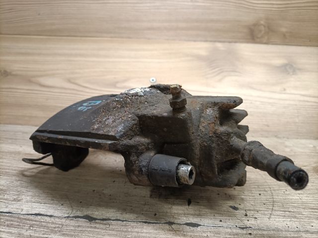 bontott FORD MONDEO I Bal első Féknyereg Munkahengerrel