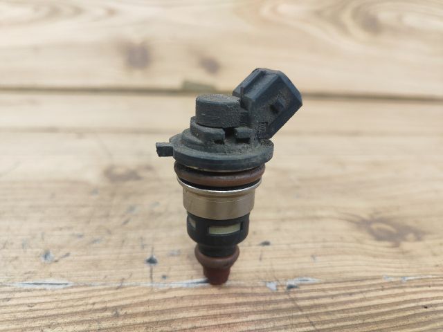 bontott FORD MONDEO I Porlasztó (1 db)