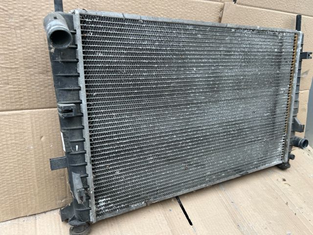 bontott FORD MONDEO I Vízhűtő Radiátor (Nem klímás)