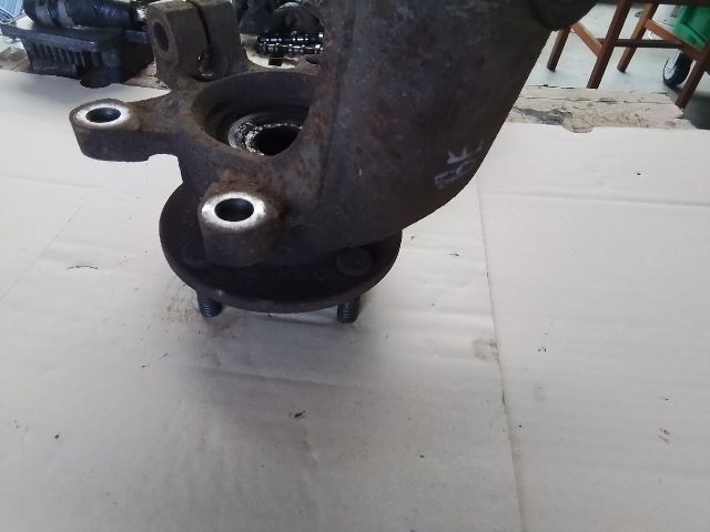 bontott FORD MONDEO I Bal első Csonkállvány Kerékaggyal