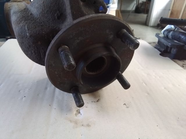 bontott FORD MONDEO I Bal első Csonkállvány Kerékaggyal