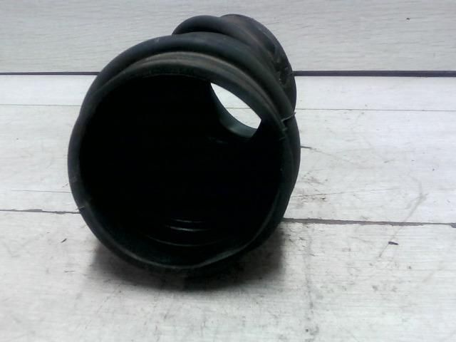 bontott FORD MONDEO I Légbeömlő Cső