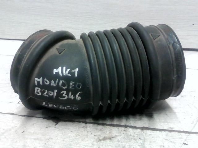 bontott FORD MONDEO I Légbeömlő Cső