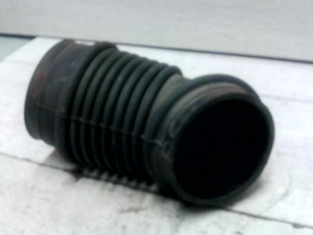 bontott FORD MONDEO I Légbeömlő Cső