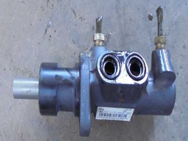 bontott FORD MONDEO I Főfékhenger