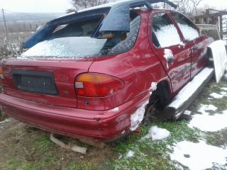 bontott FORD MONDEO I Jobb első Féknyereg Munkahengerrel