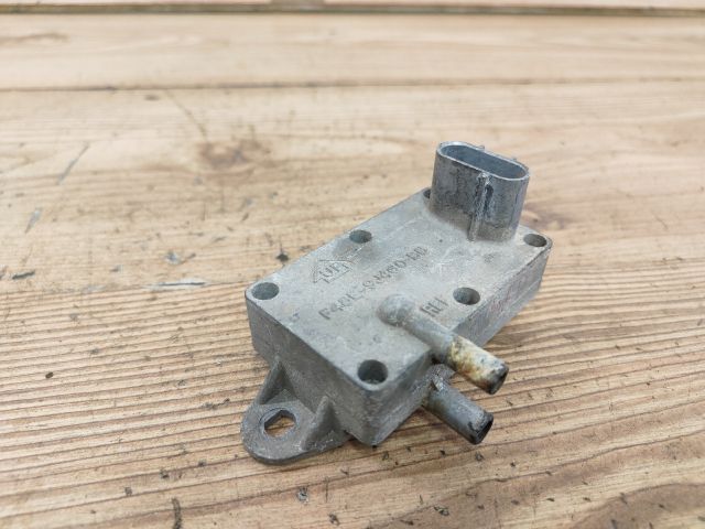 bontott FORD MONDEO I Szívócső Nyomásérzékelő