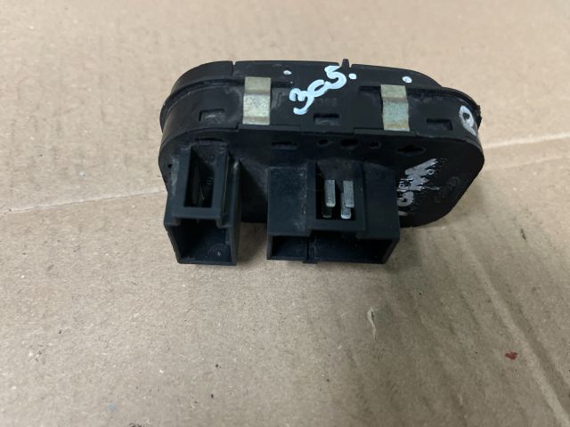 bontott FORD MONDEO I Ablakemelő Kapcsoló Négyes / Kettes