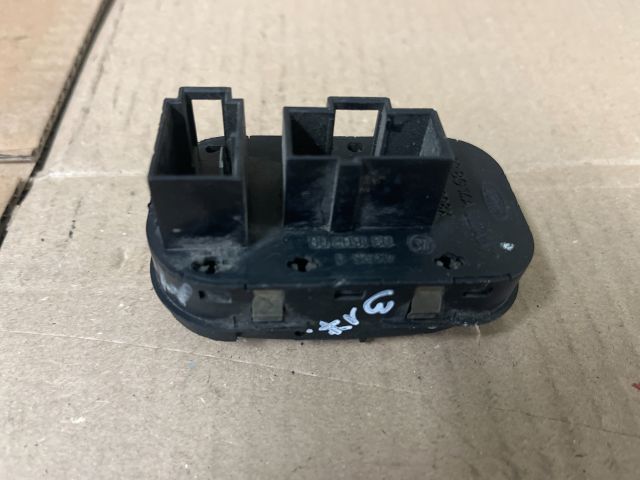 bontott FORD MONDEO I Ablakemelő Kapcsoló Négyes / Kettes