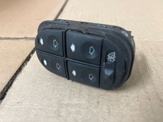 bontott FORD MONDEO I Ablakemelő Kapcsoló Négyes / Kettes