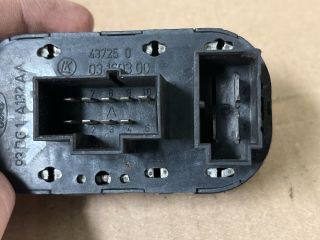 bontott FORD MONDEO I Ablakemelő Kapcsoló Négyes / Kettes