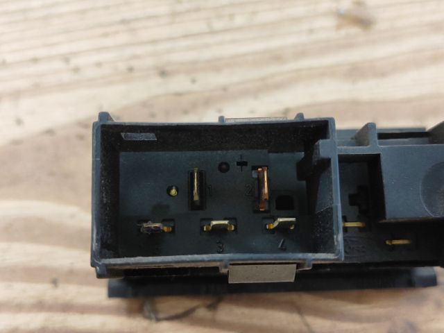 bontott FORD MONDEO I Ablakfűtés Kapcsoló