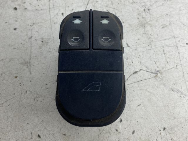 bontott FORD MONDEO I Bal első Ablakemelő Kapcsoló