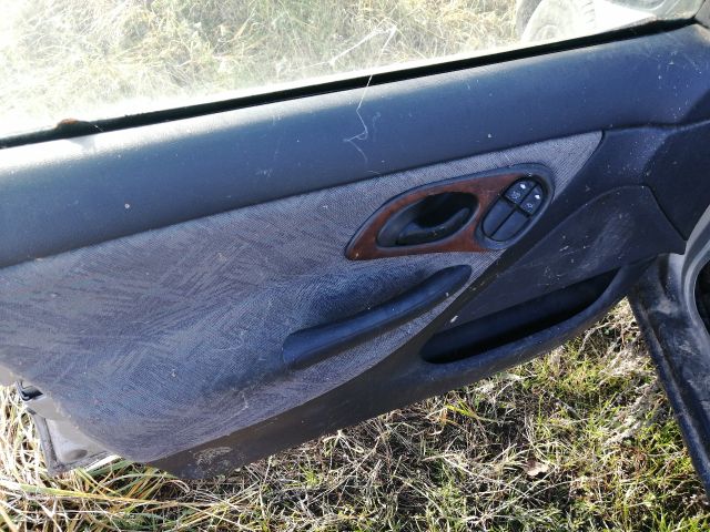 bontott FORD MONDEO I Bal első Ajtó (Részeivel)