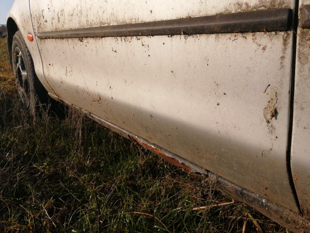 bontott FORD MONDEO I Bal első Ajtó (Részeivel)