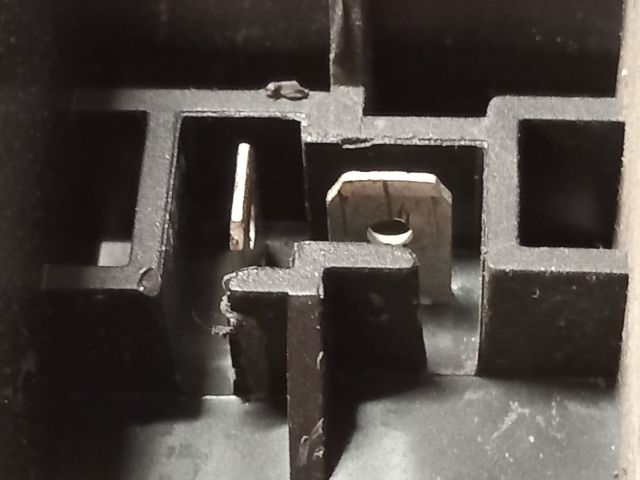 bontott FORD MONDEO I Bal első Hangszóró