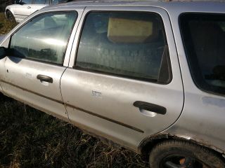 bontott FORD MONDEO I Bal hátsó Ajtó (Részeivel)