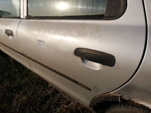 bontott FORD MONDEO I Bal hátsó Ajtó (Részeivel)