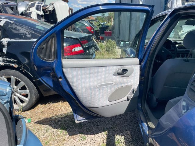 bontott FORD MONDEO I Bal hátsó Ajtó (Üres lemez)