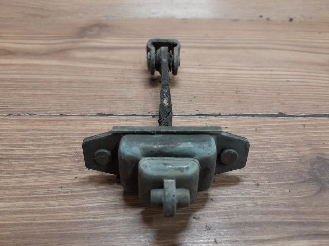 bontott FORD MONDEO I Bal hátsó Ajtóhatároló