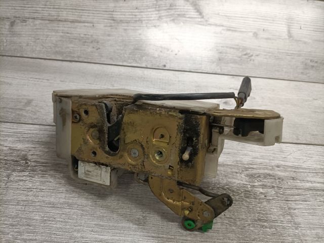 bontott FORD MONDEO I Bal hátsó Ajtózár