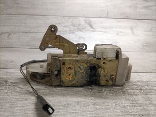 bontott FORD MONDEO I Bal hátsó Ajtózár