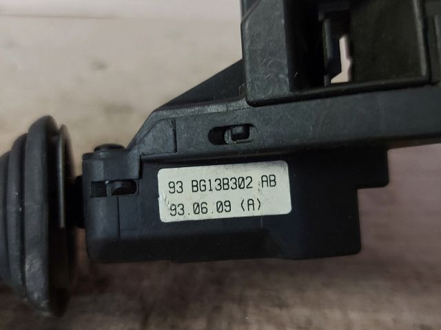 bontott FORD MONDEO I Bal Kormánykapcsoló Irányjelző