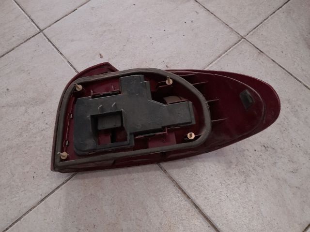 bontott FORD MONDEO I Bal Külső Hátsó Lámpa