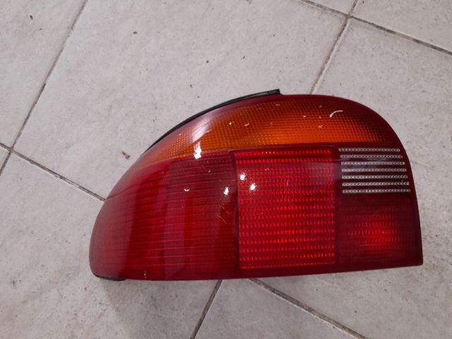 bontott FORD MONDEO I Bal Külső Hátsó Lámpa