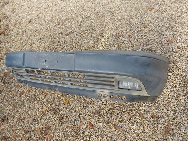 bontott FORD MONDEO I Első Lökhárító (Részeivel)