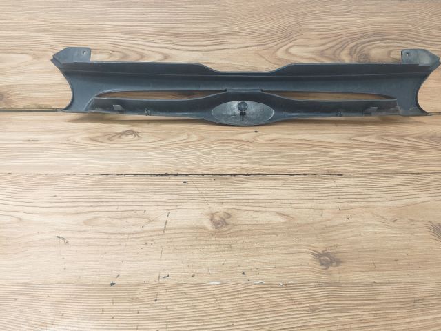 bontott FORD MONDEO I Hűtőrács