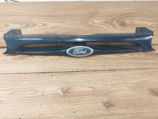 bontott FORD MONDEO I Hűtőrács