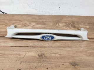 bontott FORD MONDEO I Hűtőrács