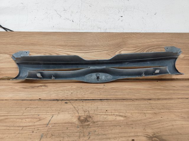 bontott FORD MONDEO I Hűtőrács