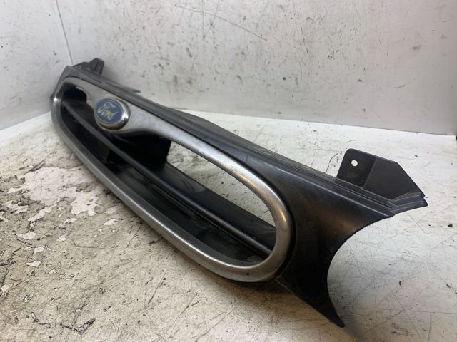 bontott FORD MONDEO I Hűtőrács