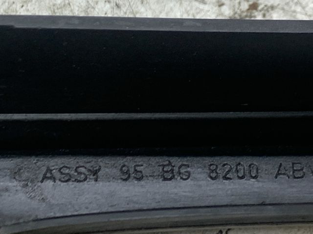 bontott FORD MONDEO I Hűtőrács