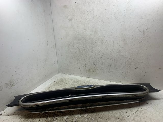 bontott FORD MONDEO I Hűtőrács