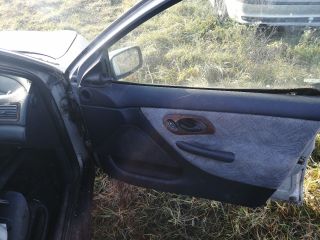 bontott FORD MONDEO I Jobb első Ajtó (Részeivel)